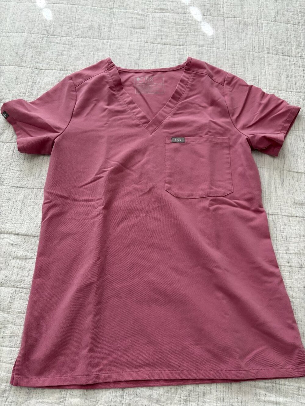 Figs Women's Chalk Pink Catarina One-Pocket Scrub Top (XS)